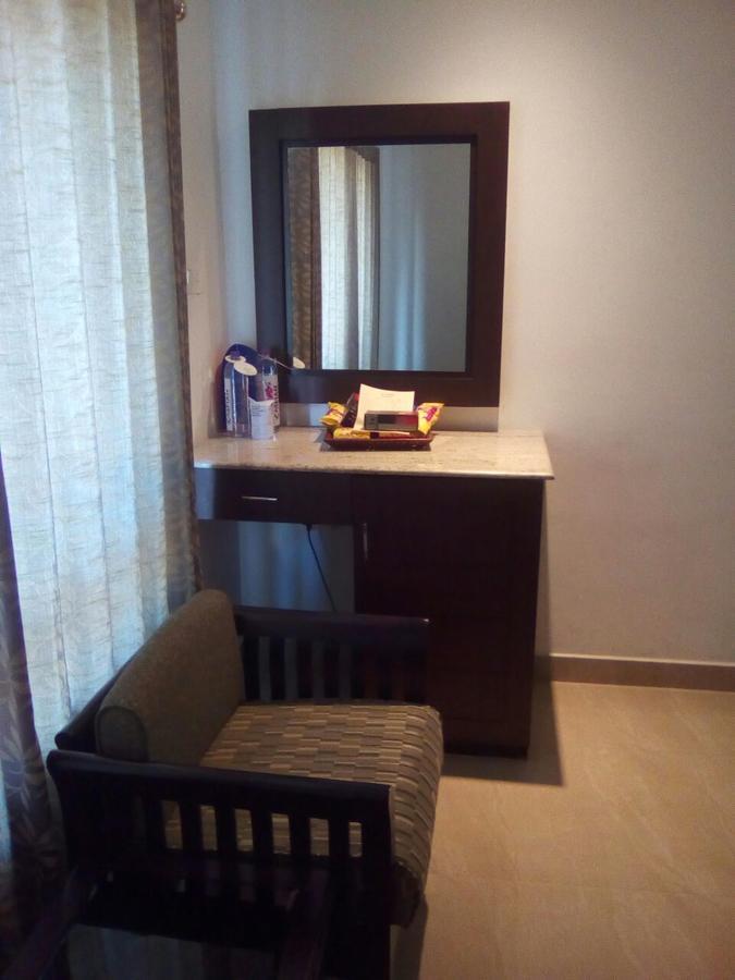 Lalitha Inn Гуруваюр Экстерьер фото